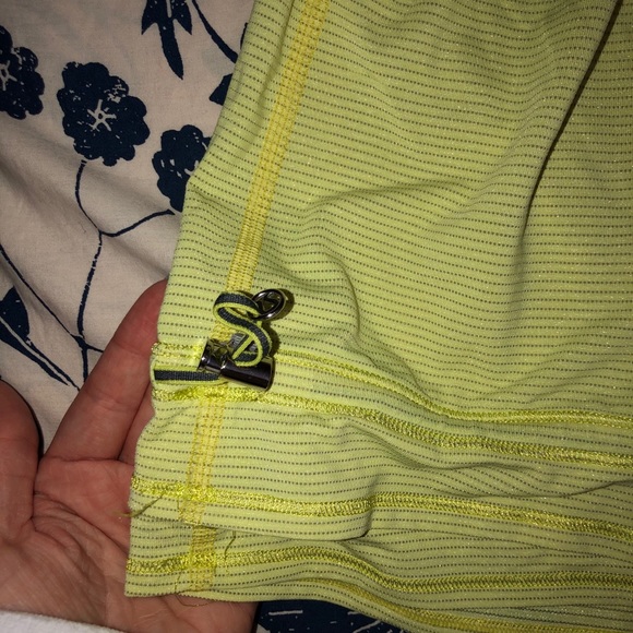 Lululemon workout tank top - Picture 4 of 4